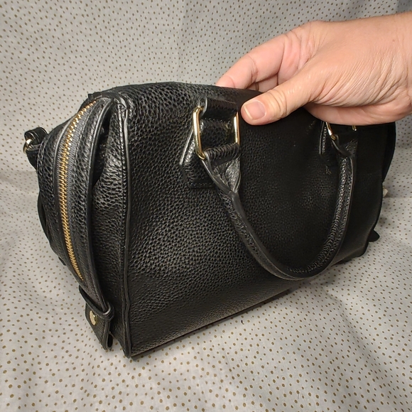 Stylish Steve Madden Black Satchel Handbag Purse. - Picture 11 of 16